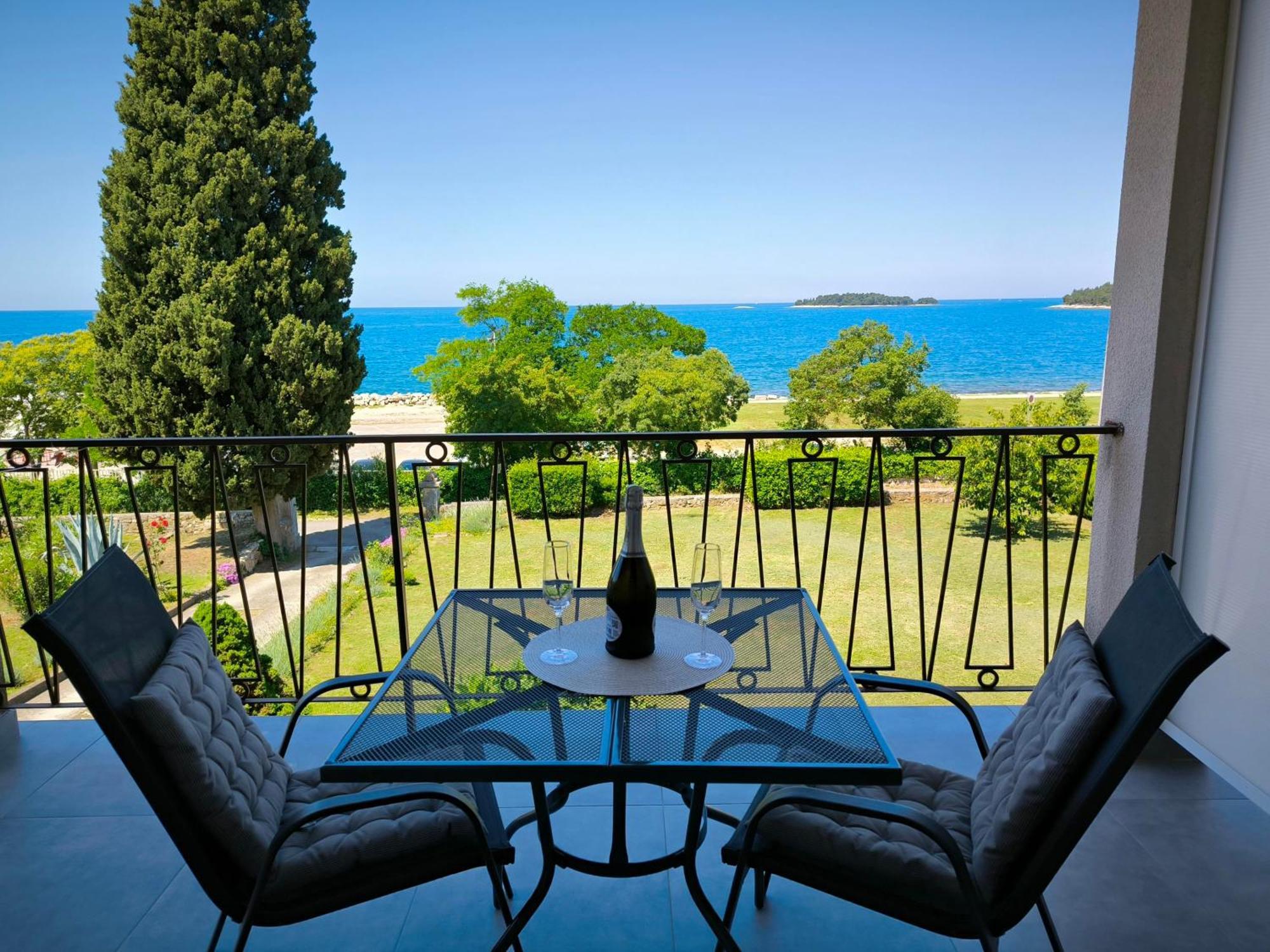 Rooms And Apartment Matika Rovinj Room photo